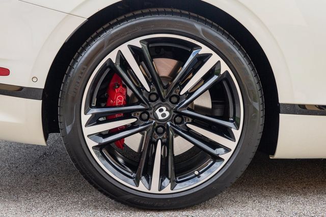 Used 2022 Bentley Continental GT AWD/4WD image 27