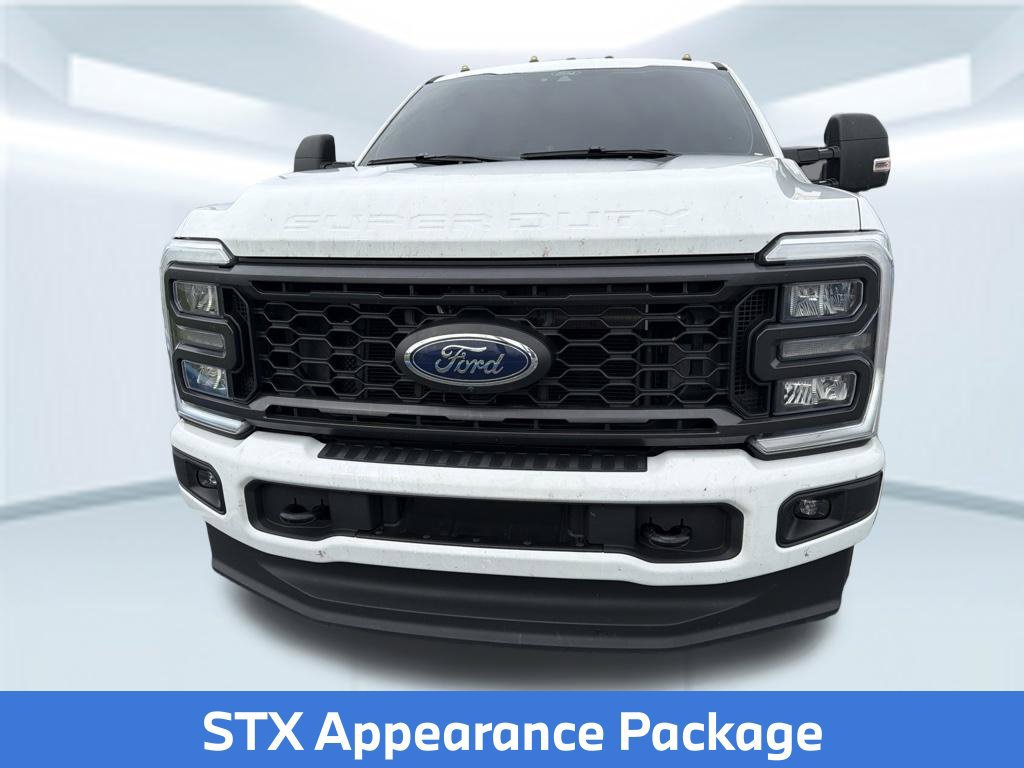 Used 2025 Ford F250 XL w/ STX Appearance Package AWD/4WD image 2