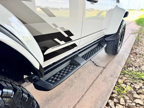 Used 2024 Ford Bronco Raptor AWD/4WD image 23