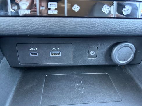 Used 2024 Mitsubishi Outlander SE image 21