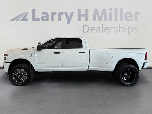 New 2026 RAM 3500 Big Horn AWD/4WD image 2