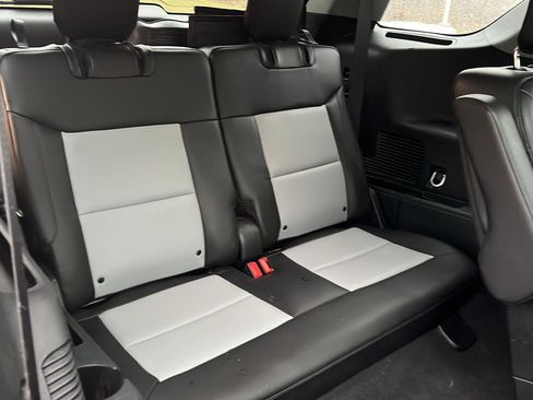 Used 2023 Ford Explorer XLT w/ Equipment Group 202A image 23