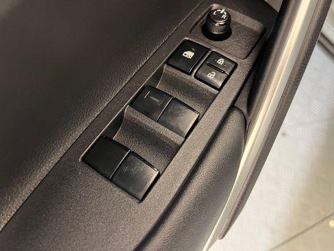 Used 2024 Toyota Corolla Cross XSE image 24