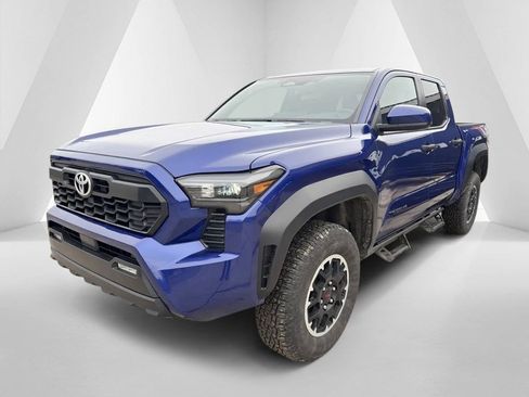 Used 2024 Toyota Tacoma TRD Off-Road image 3