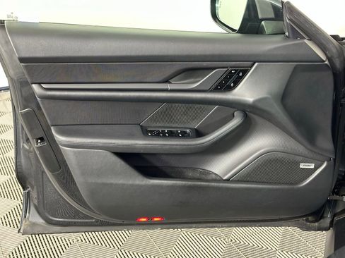 Used 2020 Porsche Taycan 4S w/ Premium Package image 33