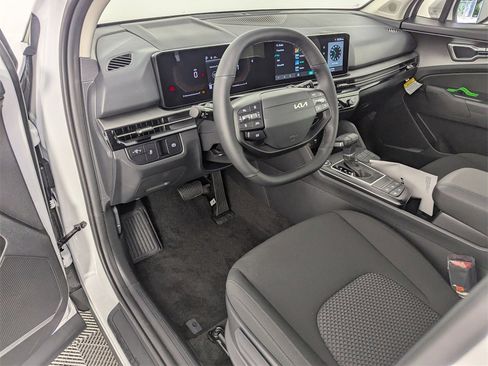 New 2026 Kia Sportage LX image 11