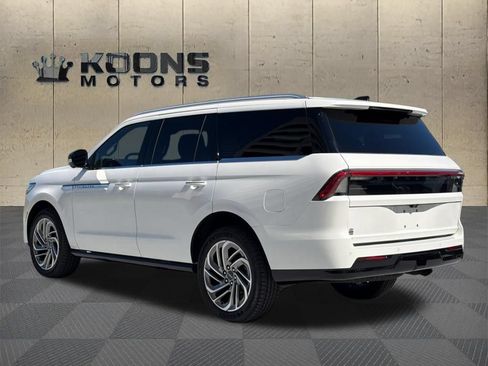 New 2026 Lincoln Navigator Reserve AWD/4WD image 6