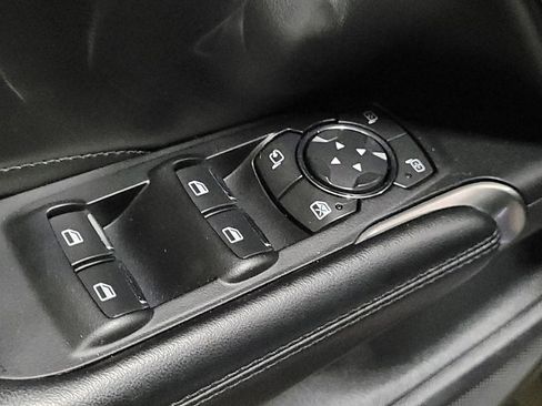 Used 2018 Lincoln MKC Reserve w/ Lincoln MKC Climate Package image 27