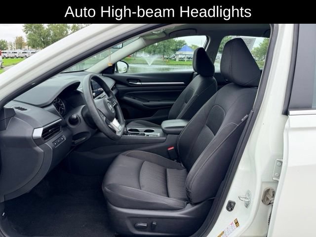 Used 2022 Nissan Altima 2.5 SV AWD/4WD image 8