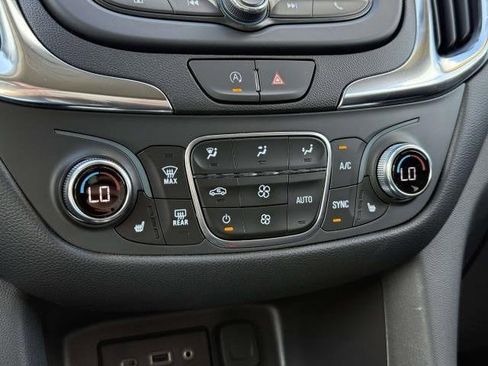 Used 2024 Chevrolet Equinox LT image 26