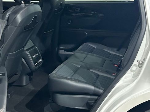 Used 2024 Lincoln Nautilus Reserve w/ Equipment Group 202A AWD/4WD image 47