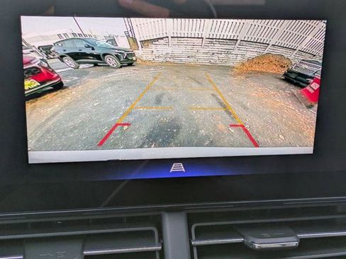 New 2026 Chevrolet Trax LT w/ Driver Confidence Package FWD image 18