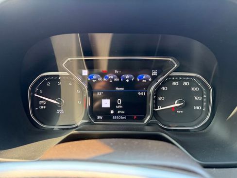 Used 2021 GMC Yukon SLT w/ SLT Luxury Plus Package AWD/4WD image 12