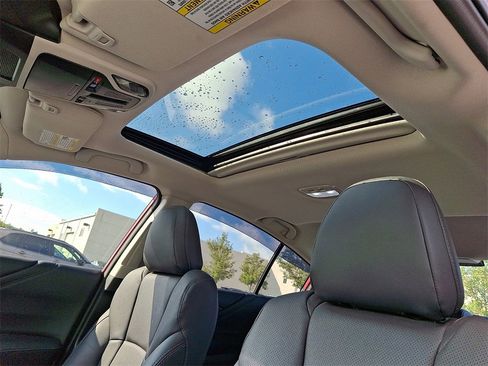 Used 2025 Subaru Legacy Limited image 17