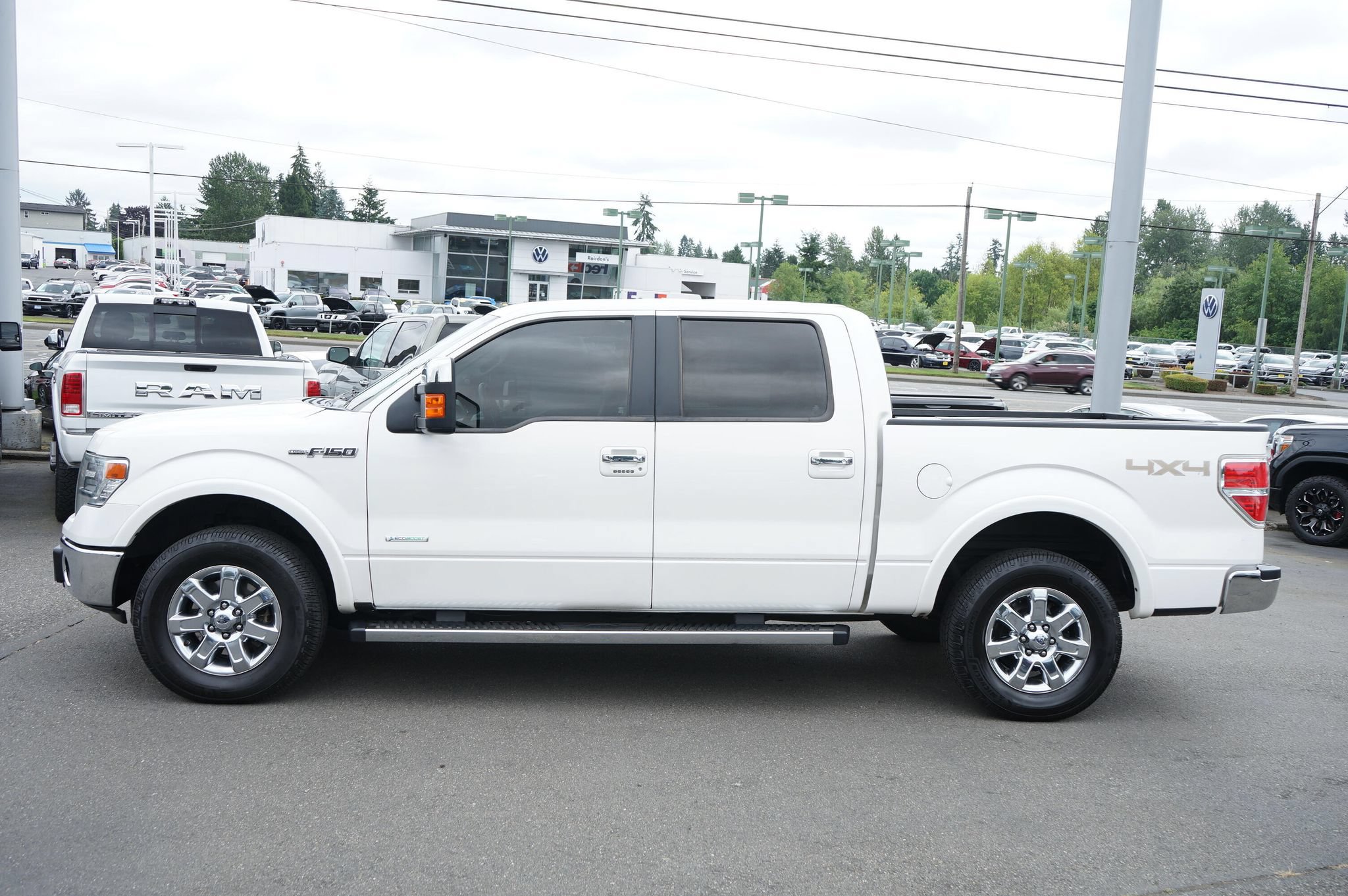 Used 2014 Ford F150 Lariat w/ Equipment Group 502A Luxury AWD/4WD image 2