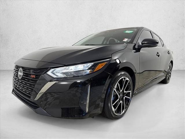 Used 2025 Nissan Sentra SR FWD image 7