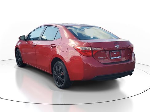 Used 2017 Toyota Corolla LE FWD image 4