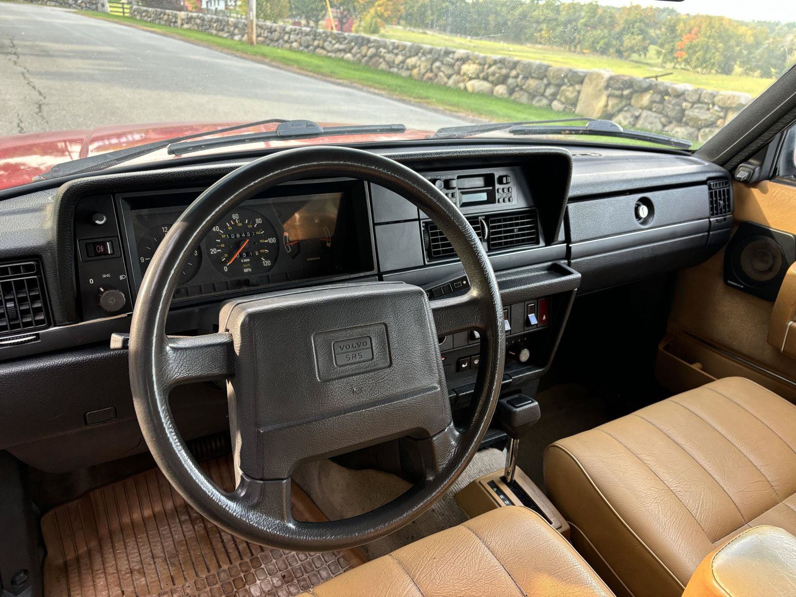 Used 1991 Volvo 240 Wagon RWD image 5