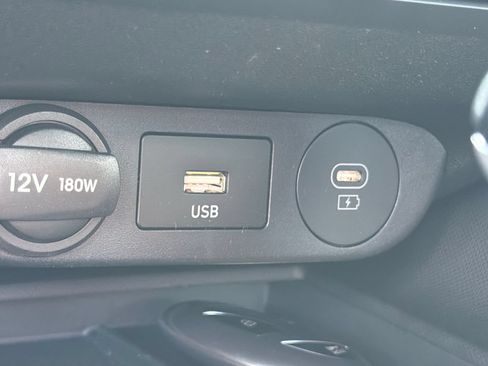 Certified 2025 Hyundai Elantra Sport FWD image 32