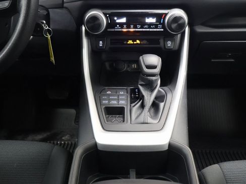 Used 2023 Toyota RAV4 LE image 20