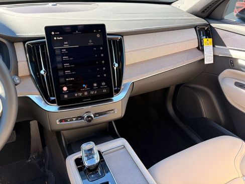 Used 2026 Volvo XC90 B5 Core w/ Protection Package image 23