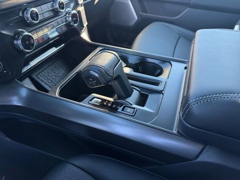 New 2025 Ford F150 Lariat w/ Equipment Group 502A High image 38