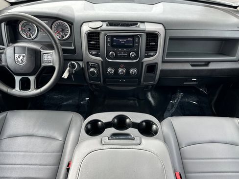Used 2019 RAM 1500 Tradesman w/ Chrome Appearance Group image 13