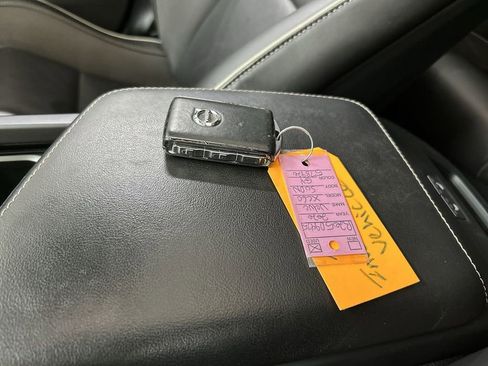 Used 2020 Volvo XC60 T8 R-Design w/ Protection Package Premier image 12