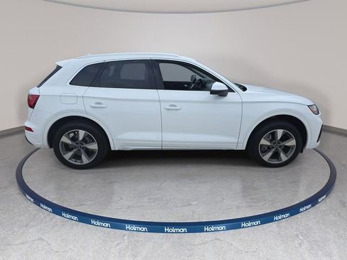 Used 2022 Audi Q5 Premium w/ Premium Plus Package AWD/4WD image 5