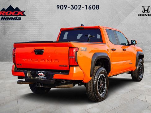 Used 2024 Toyota Tacoma TRD Off-Road image 4