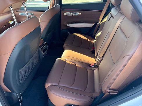 New 2026 Genesis GV70 2.5T Advanced AWD/4WD image 13