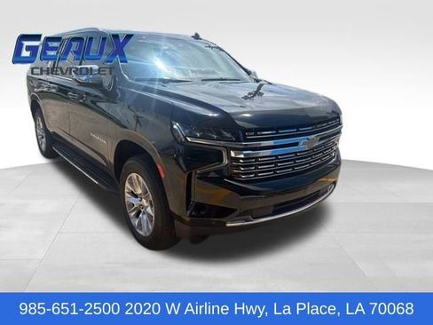 Used 2023 Chevrolet Suburban Premier image 1