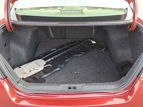 Used 2015 Nissan Altima 3.5 SL image 31