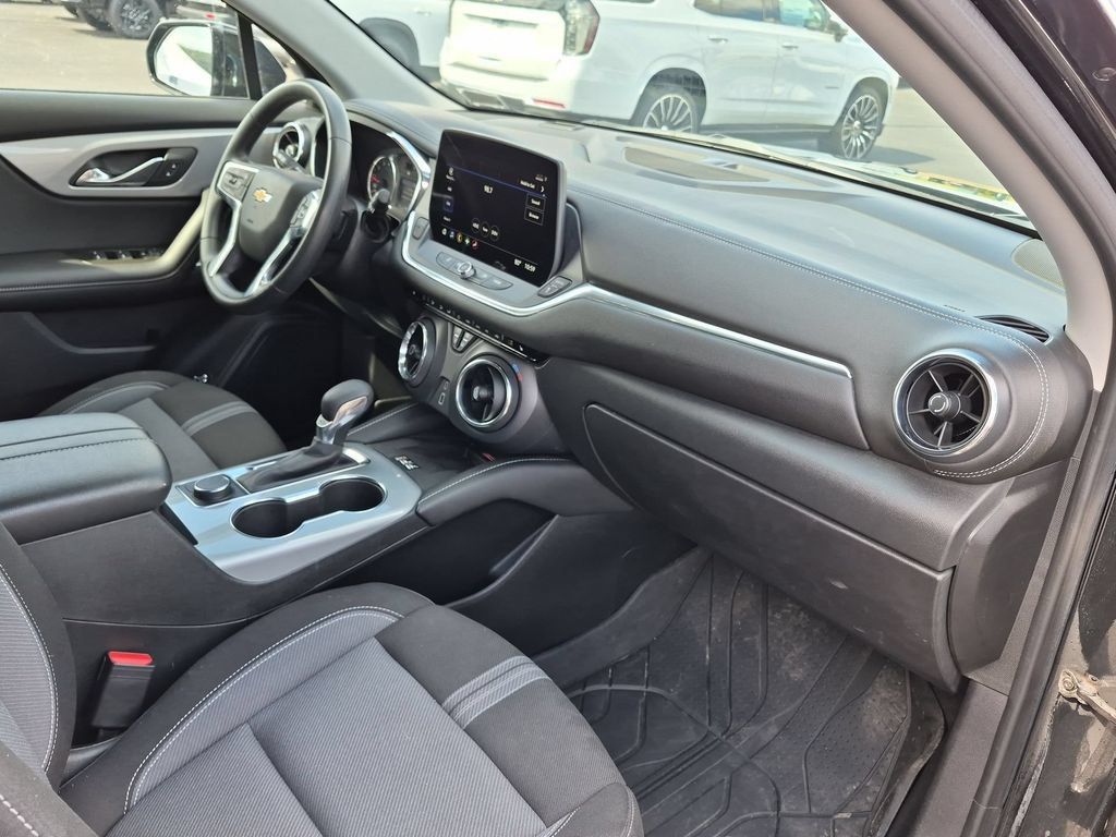 Certified 2023 Chevrolet Blazer LT w/ Convenience Package FWD image 27