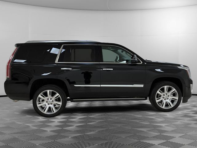 Certified 2019 Cadillac Escalade Premium Luxury AWD/4WD image 6