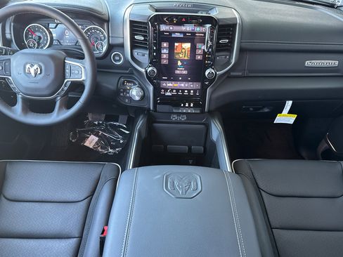 New 2026 RAM 1500 Laramie AWD/4WD image 12