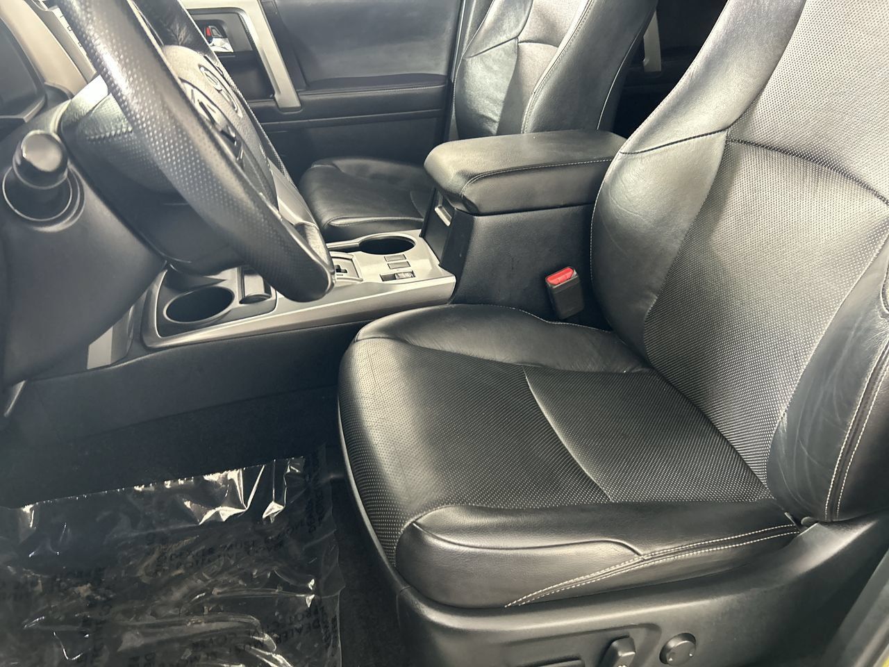 Used 2024 Toyota 4Runner Limited AWD/4WD image 21