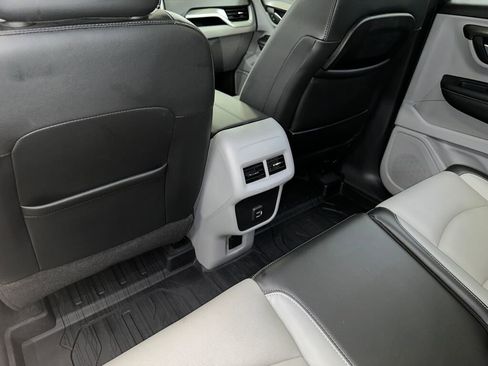 Certified 2022 GMC Terrain SLT w/ Infotainment Package II image 23