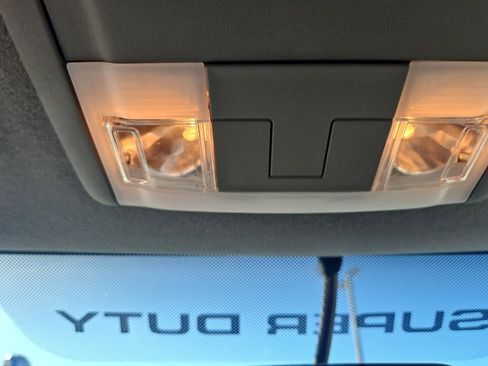 Used 2014 Ford F250 XLT w/ XLT Premium Package image 22