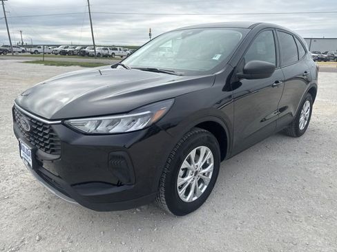 Used 2025 Ford Escape Active AWD/4WD image 1