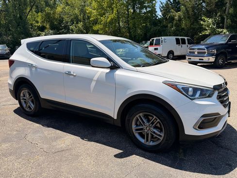 Used 2018 Hyundai Santa Fe Sport FWD image 8