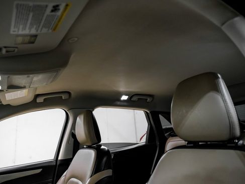 Used 2021 Ford Escape SEL image 25