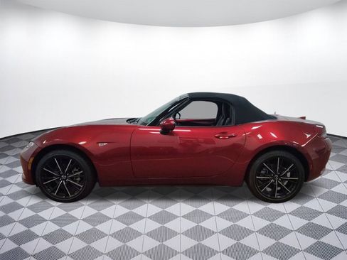 Used 2024 MAZDA MX-5 Miata Grand Touring image 2