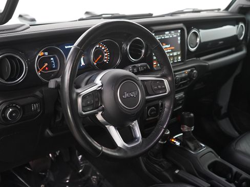 Used 2023 Jeep Wrangler Unlimited Sahara AWD/4WD image 20