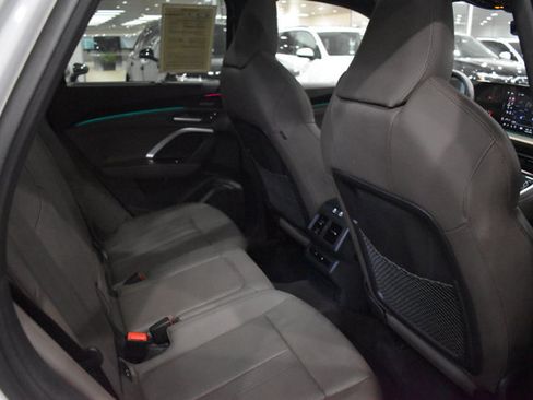 Used 2025 Audi Q5 Premium Plus w/ Premium Plus AWD/4WD image 27