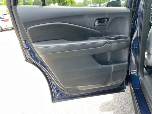 Certified 2025 Honda Passport EX-L image 39