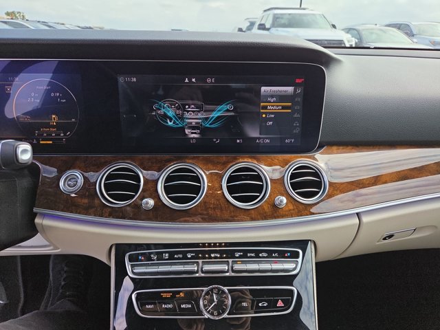 Used 2018 Mercedes-Benz E 300 image 13