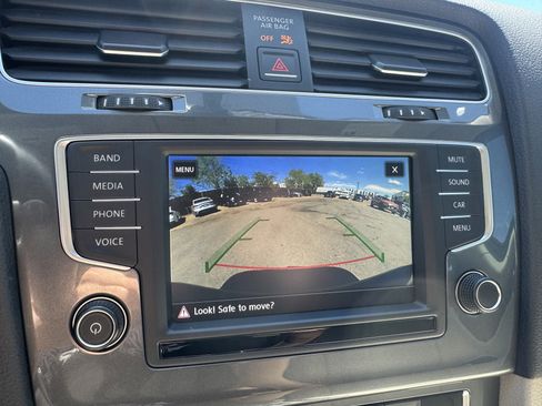 Used 2017 Volkswagen Golf Alltrack SE image 25