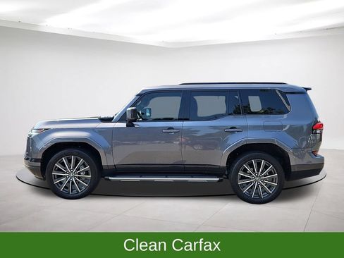 Used 2024 Lexus GX 550 w/ Accessory Package (2T) AWD/4WD image 4