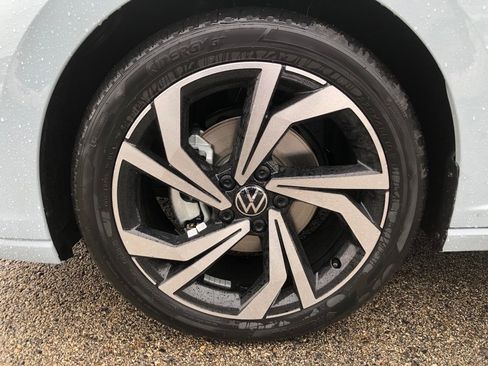 New 2026 Volkswagen Jetta SEL image 9